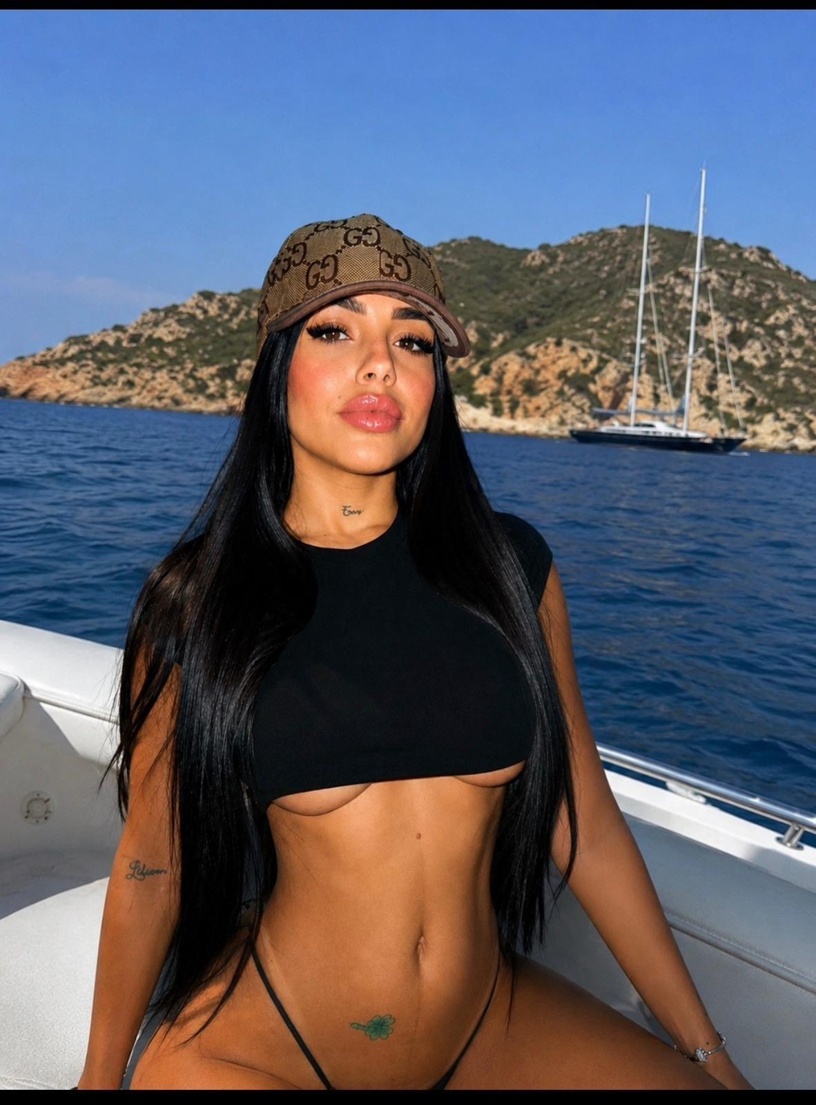 Escort - GEORGINA - Ibiza Tops